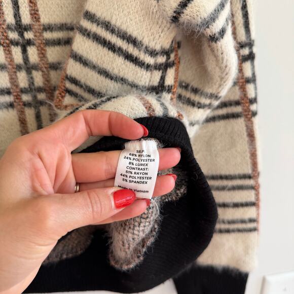 Peyton Jensen Evereve Plaid Metallic Sweater Black Cream XS - Picture 5 of 6